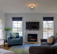 5 Bedroom Close to Beach  Moorpanyal Park - Accommodation Yamba