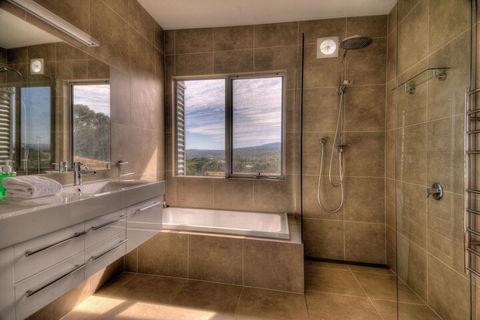 Halcyon - Accommodation Yamba 3