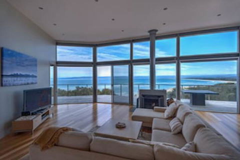 Halcyon - Accommodation Yamba 0