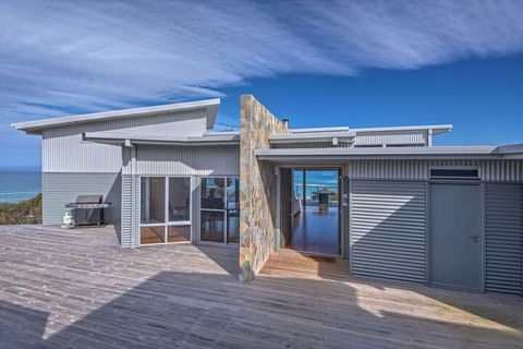Halcyon - Accommodation Yamba 1