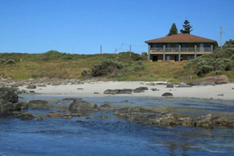 Augusta Beachfront Accommodation - Accommodation Yamba 0