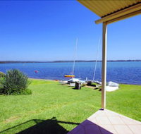 Blue Water at Mannering Park - Accommodation Yamba