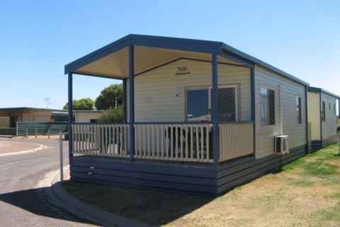ARNO BAY CARAVAN PARK - Accommodation Yamba 4