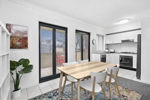 HOLT1 Crows Nest Holtermann Street - Accommodation Yamba 3