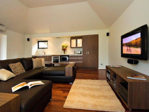 Chandeliers On Abbey - Accommodation Yamba 6