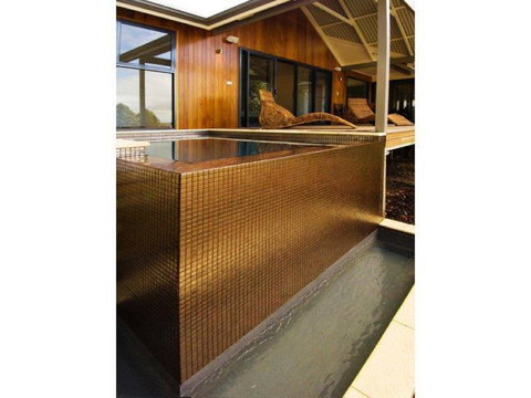 Chandeliers On Abbey - Accommodation Yamba 5