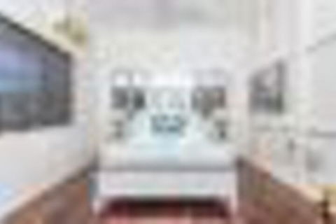 Boutique City Queenslander - Accommodation Yamba 6