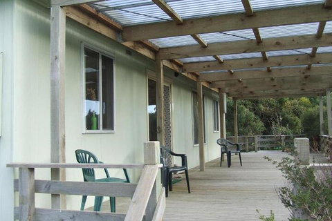 Bushland Retreat - Accommodation Yamba 3