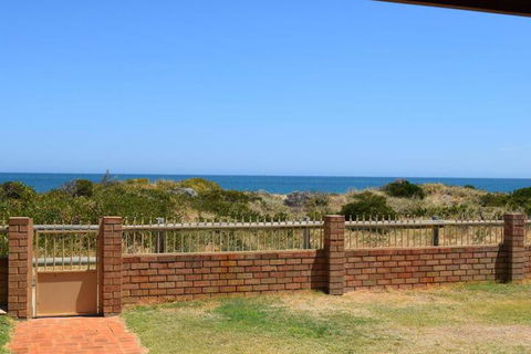 Watersun Beach House - Accommodation Yamba 7