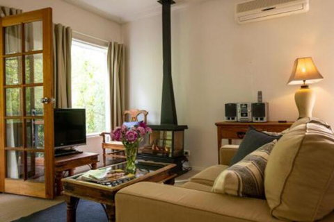 In The Valley - Accommodation Yamba 3