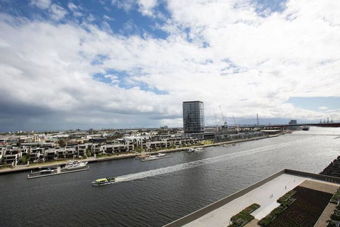 Delightful 2BR Riverview@docklands - Accommodation Yamba 5
