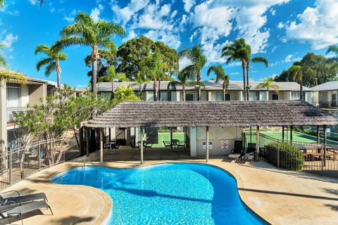 Resort Serviced Apartments - Mandurah - Accommodation Yamba 0