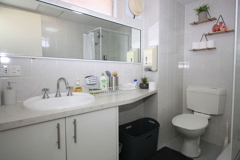 Resort Serviced Apartments - Mandurah - Accommodation Yamba 5