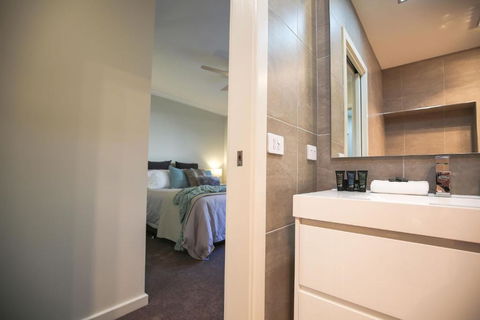 A Pear Tree Loft - Accommodation Yamba 4