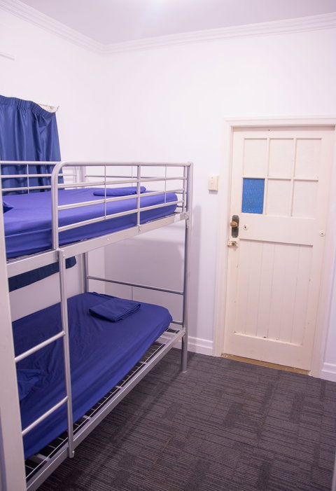 Joes Place Backpackers - Accommodation Yamba 2