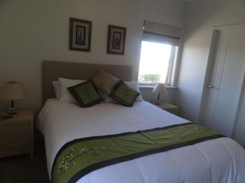 Acaciabnb - Accommodation Yamba 1