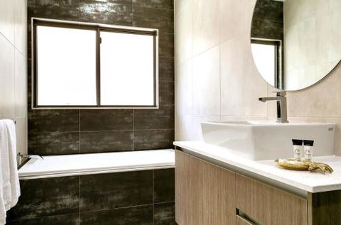 PARKVIEW At PALM COVE - Accommodation Yamba 5