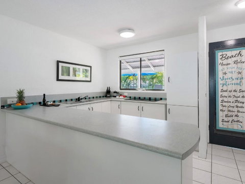 Absolute Beachfront - Accommodation Yamba 2