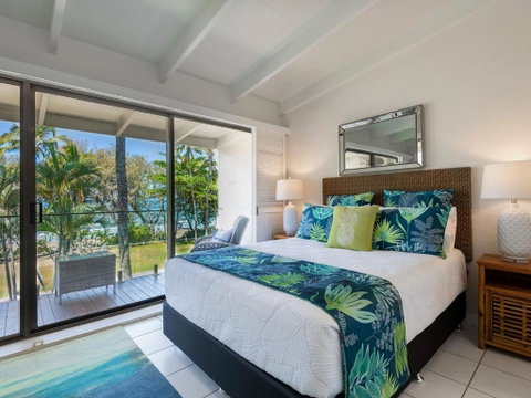 Absolute Beachfront - Accommodation Yamba 1