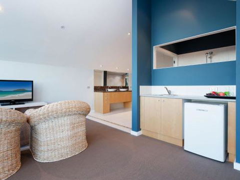 Venabu On Garuwa 20 Garuwa Street Spectacular House With Fabulous Views - Accommodation Yamba 0