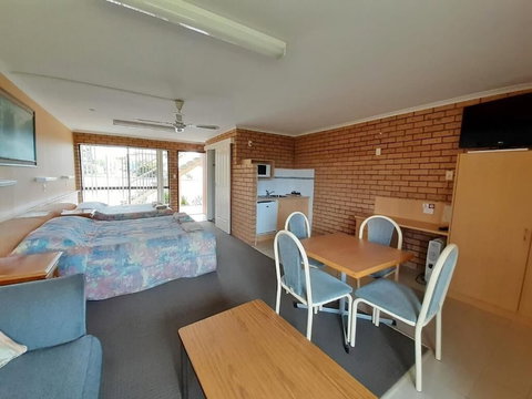 Bayview Motor Inn - Accommodation Yamba 4