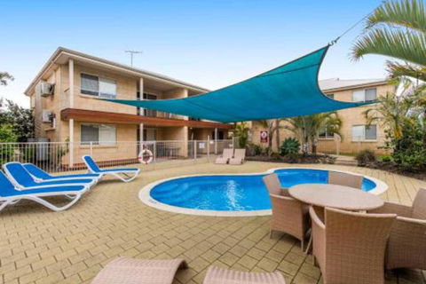 Lakeside Holiday Apartments - Accommodation Yamba 3