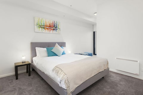 Melbourne Holiday Apartments Flinders Wharf - Accommodation Yamba 3