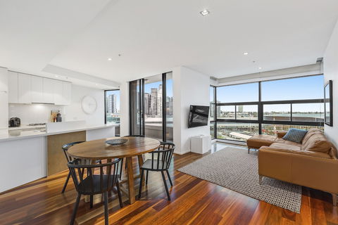 Melbourne Holiday Apartments Flinders Wharf - Accommodation Yamba 5