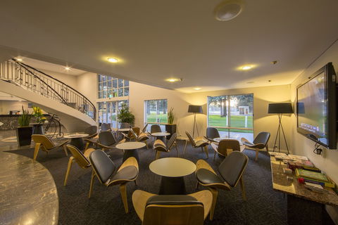 Ibis Styles Canberra - Accommodation Yamba 5