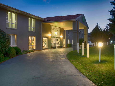 Ibis Styles Canberra - Accommodation Yamba 1