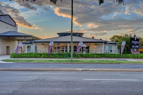 International Hotel Wagga Wagga - Accommodation Yamba 0
