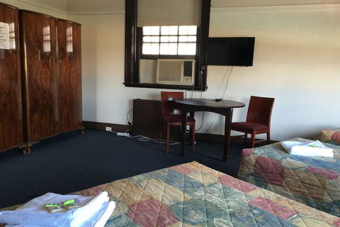 Strathfield Hotel - Accommodation Yamba 5
