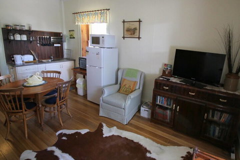 Christopher Halls Colonial Accommodation - Accommodation Yamba 4