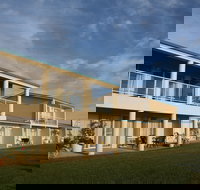 Lakeview Motel  Apartments - Accommodation Yamba