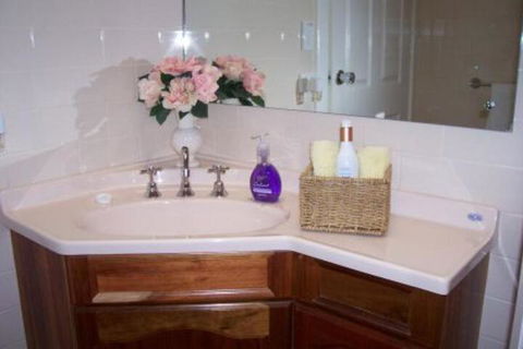 Cottage On Tottenham - Accommodation Yamba 5