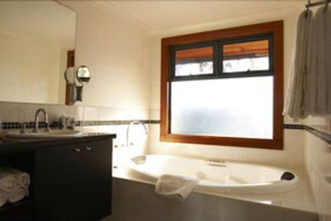 Lazy River Boutique Bed & Breakfast - Accommodation Yamba 3