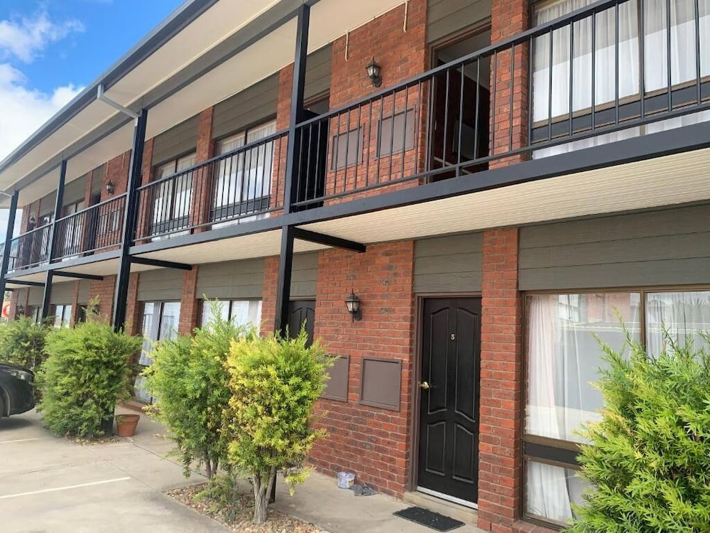 Paschendale VIC Accommodation Yamba