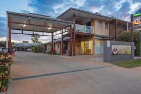 Emerald Inn - Accommodation Yamba 0