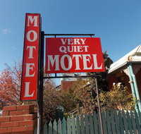 Cowra Crest Motel - Accommodation Yamba