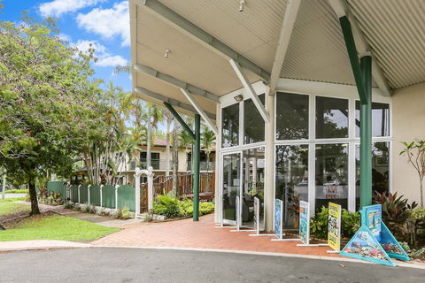 Koala Court Holiday Apartments - Accommodation Yamba 0