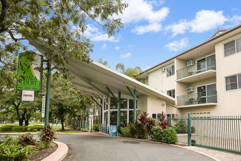 Koala Court Holiday Apartments - Accommodation Yamba 6