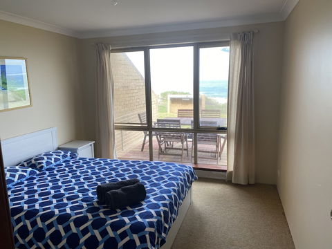 Lands Edge - Accommodation Yamba 3