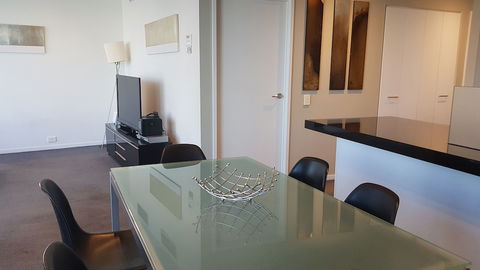 Docklands Style Apartment With 2 Bedroom 1008n - Accommodation Yamba 5