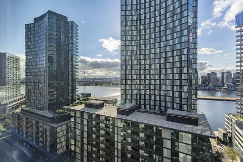 STAY&CO Serviced Apartments Docklands Collins - Accommodation Yamba 0