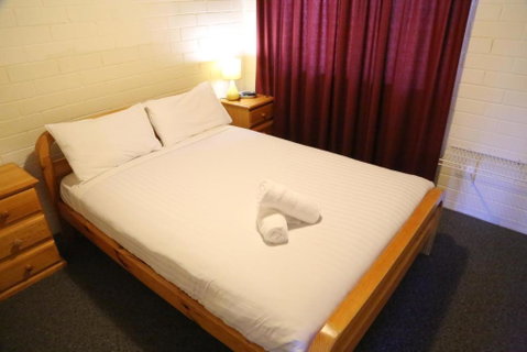 Alpha 8 - Accommodation Yamba 6