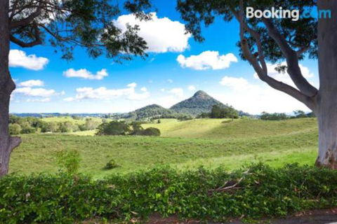 Sunrise At Sanquar Noosa Hinterland - Accommodation Yamba 3