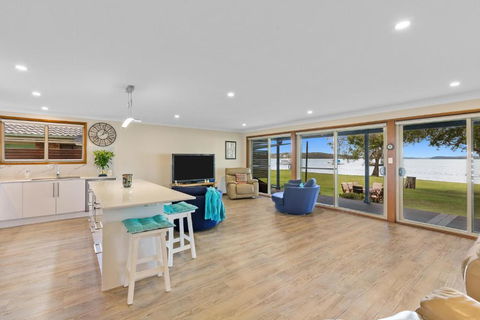 Kalimna Lakeside Living - Accommodation Yamba 2