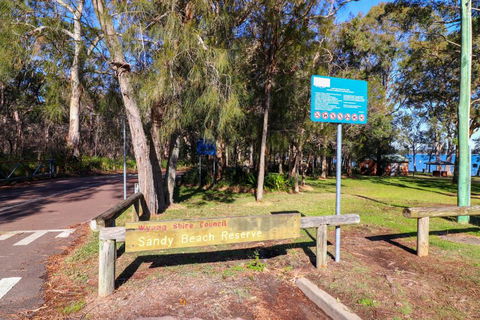 Kalimna Lakeside Living - Accommodation Yamba 5