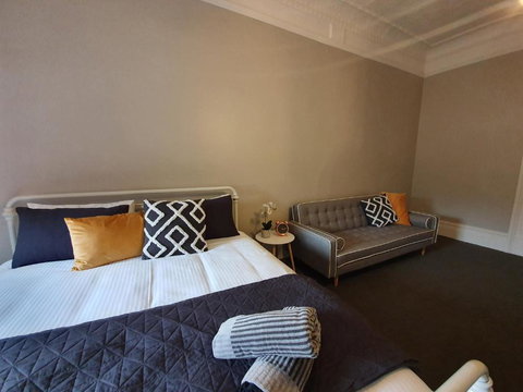 The Royal Hotel - Accommodation Yamba 4