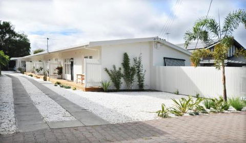 Pine At Arlos Refined Luxury In Glenelg - Accommodation Yamba 6
